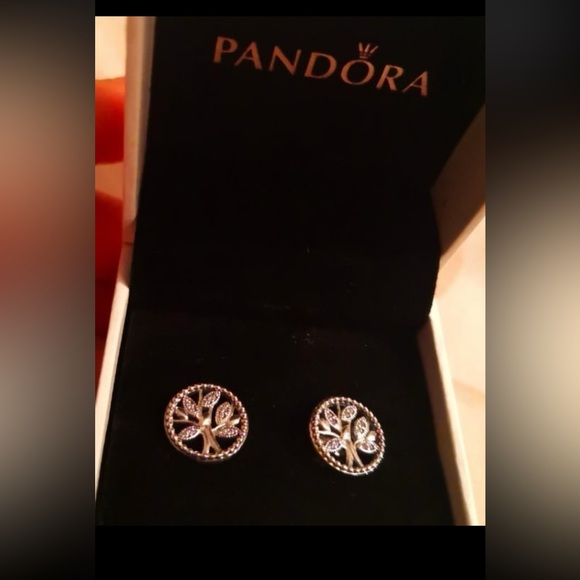 Tree of life studs from Pandora - Picture 7 of 10